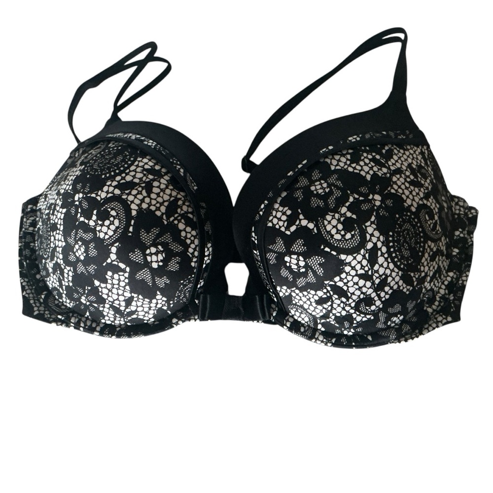 Victoria’s Secret very sexy push-up bra add 2-cups size 32DD black and nude bow